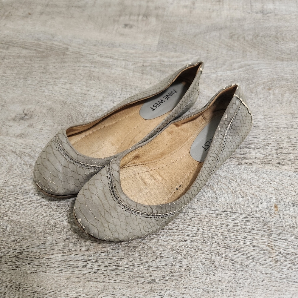 Nine West Gray Ballet Flats Size 5